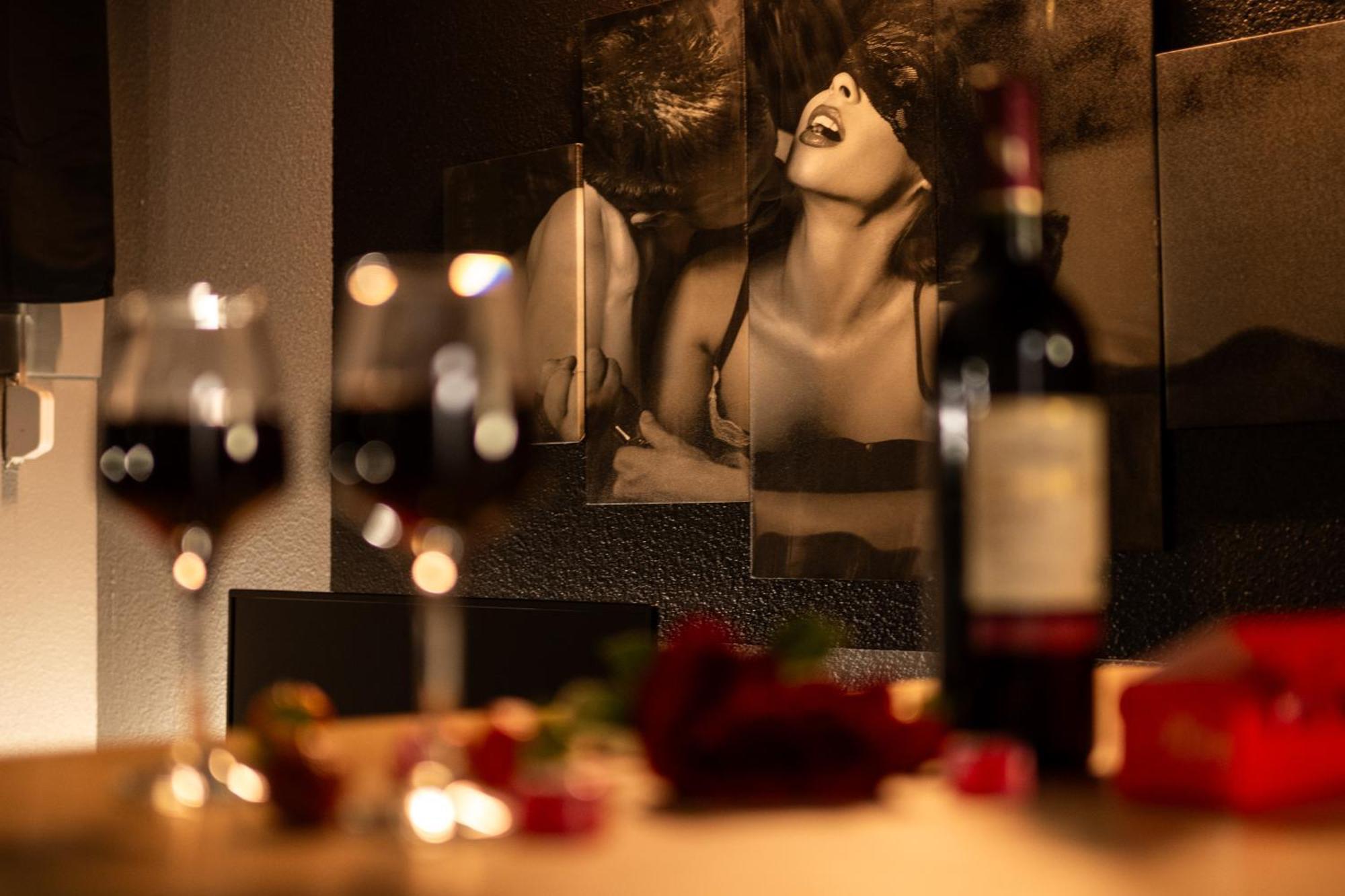 Cocon Sensuel - 50 Nuances - Les Cocons De Nath Διαμέρισμα Montbéliard Εξωτερικό φωτογραφία